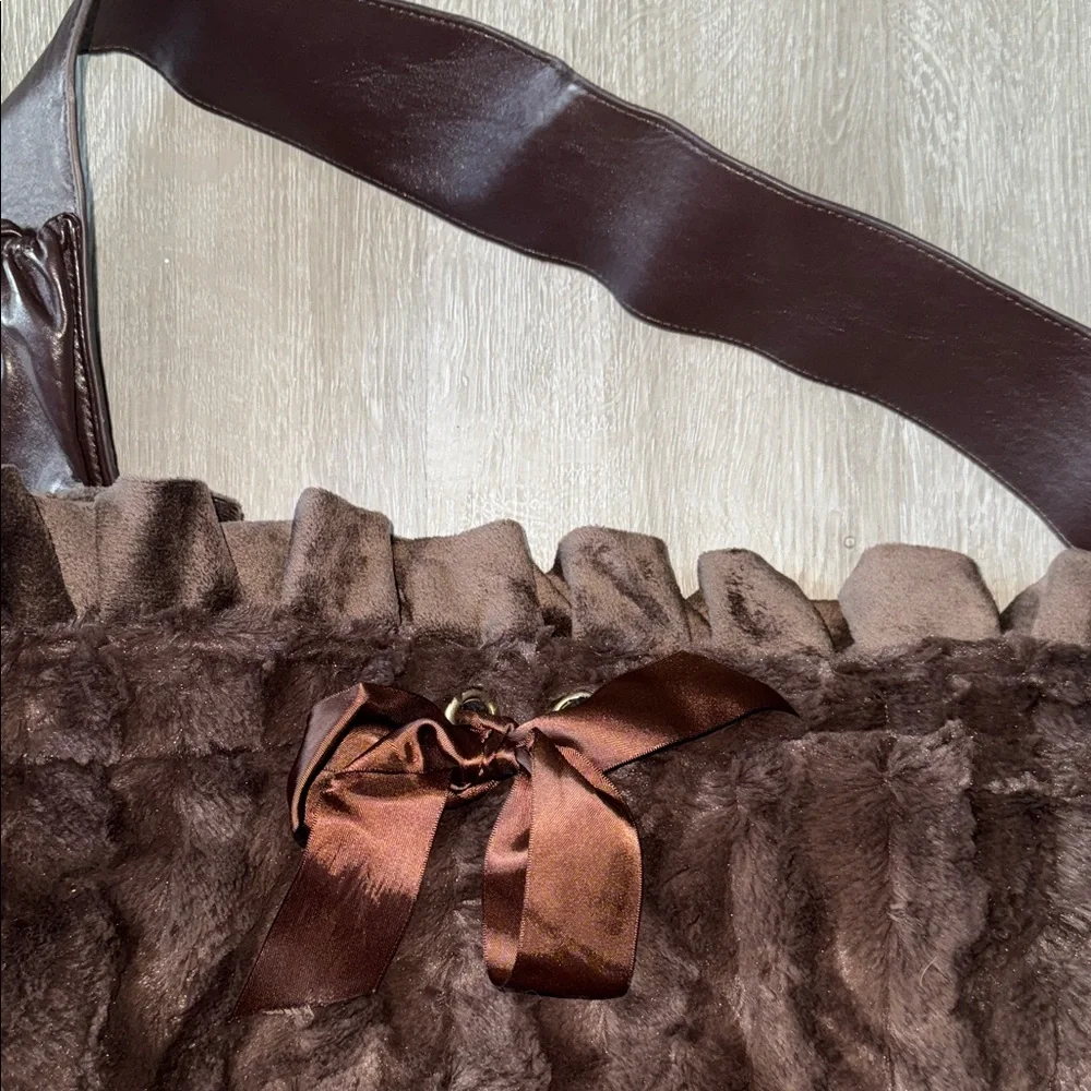 Luxury Designer PETFLYS MINKY Louis Faux Fur Leopard Bag DOG PET CARRIER